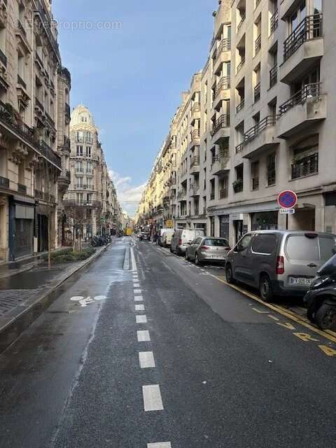 Commerce à PARIS-18E