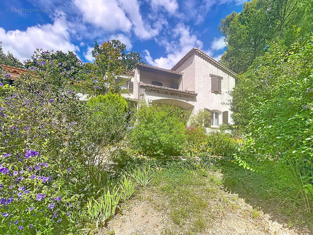 Maison à LES ANGLES