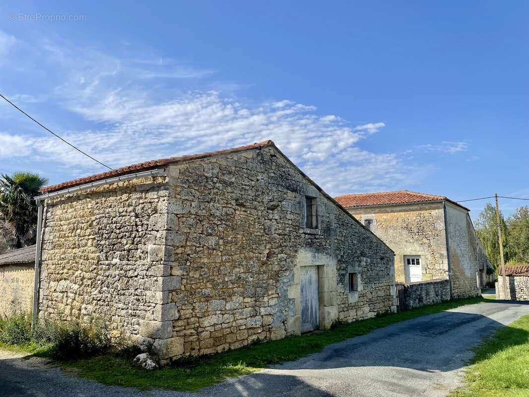 Appartement à TAILLEBOURG
