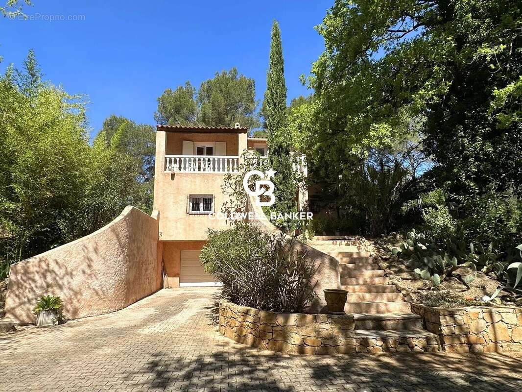 Maison à CALLAS