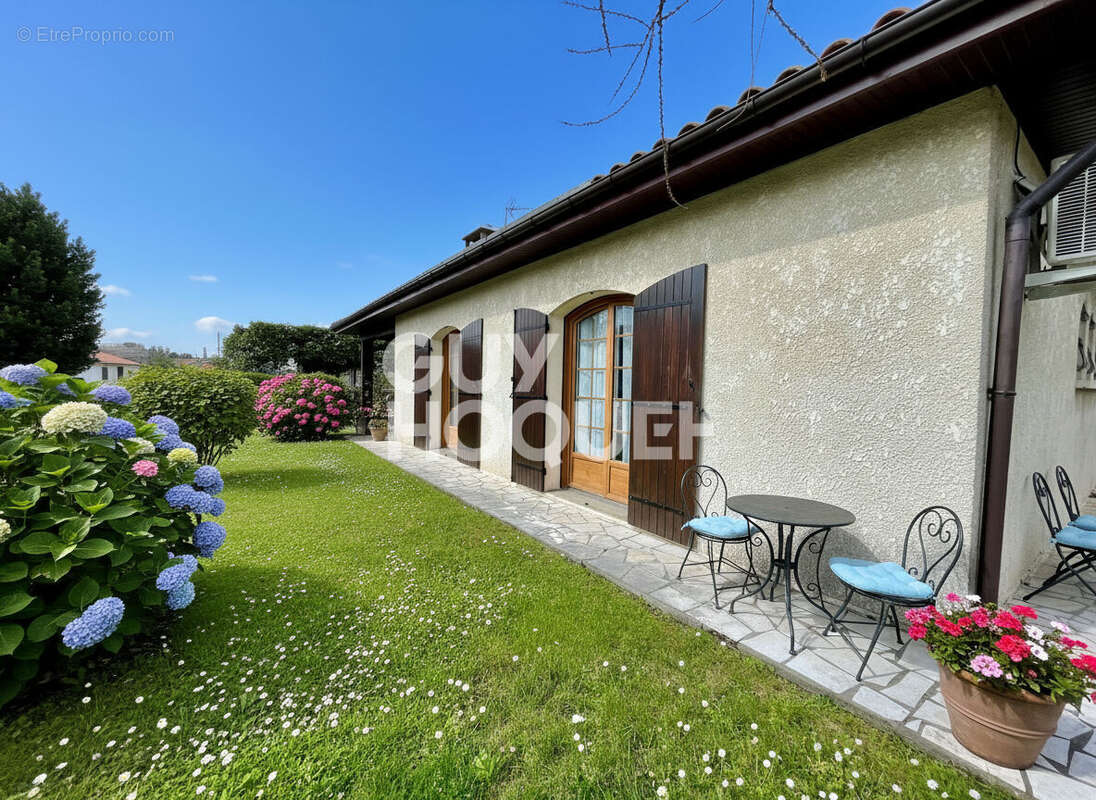 Maison à VILLENAVE-D&#039;ORNON