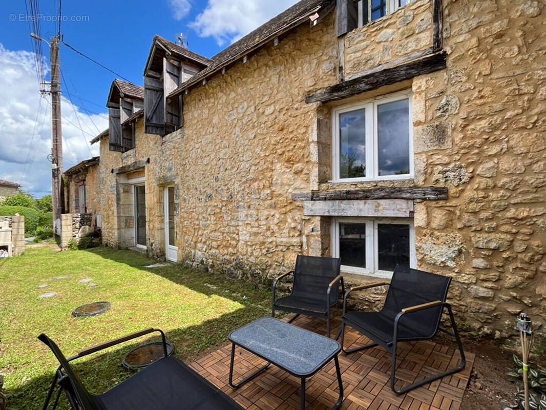 Maison à SARLIAC-SUR-L'ISLE
