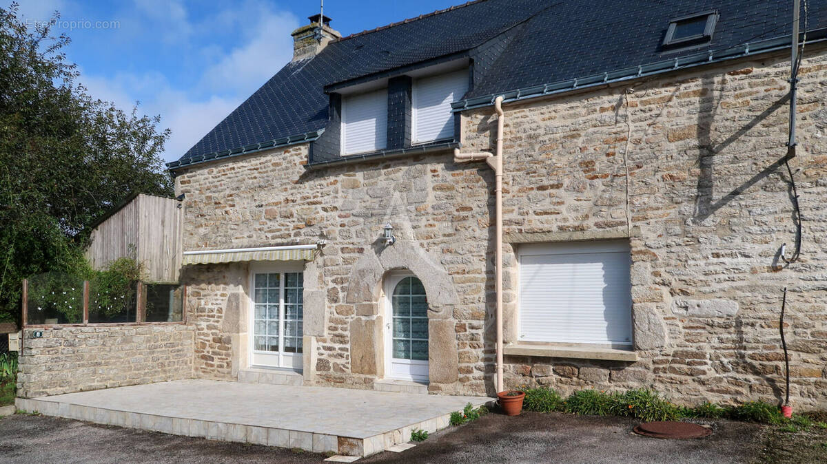 Maison à CRUGUEL