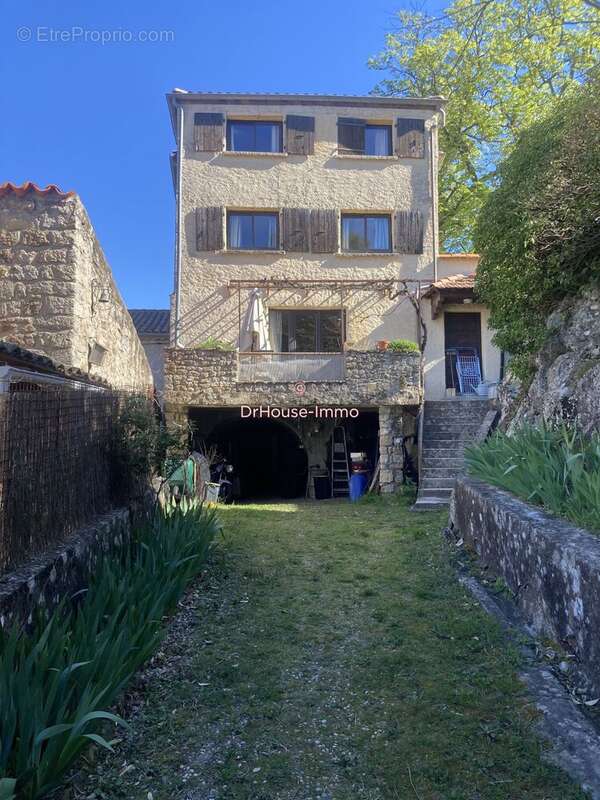 Maison à TAURIERS