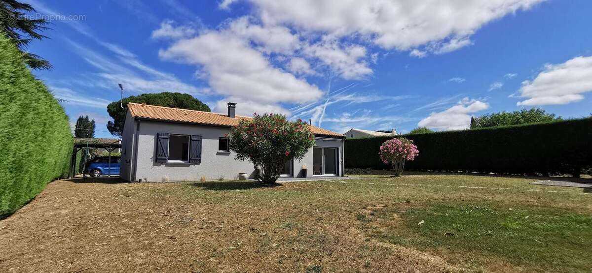 Maison à PUGNAC