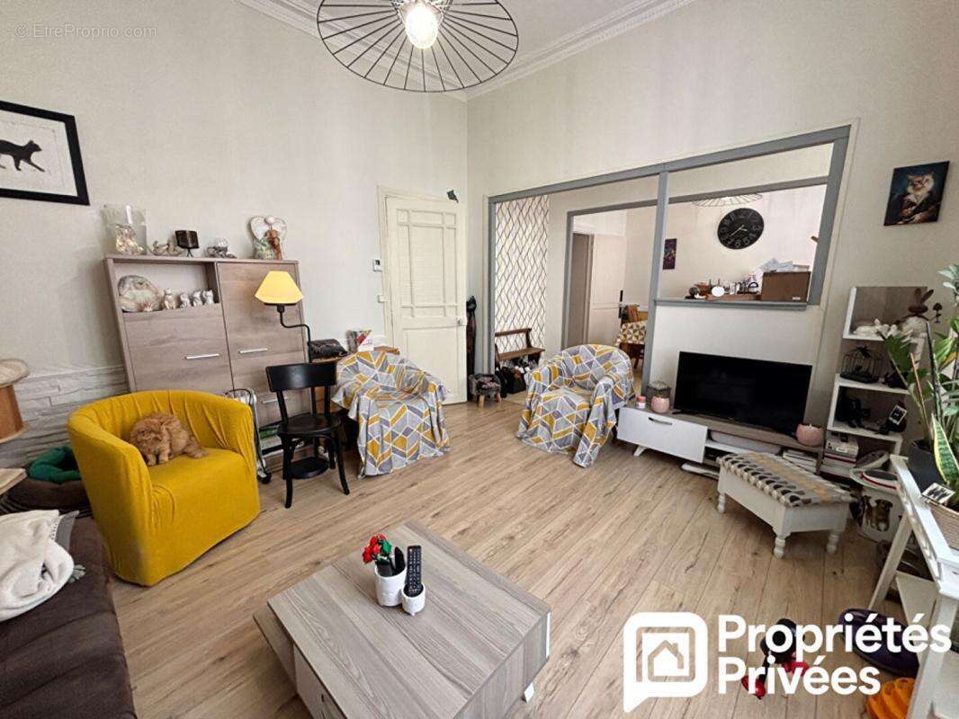 Maison à MEHUN-SUR-YEVRE