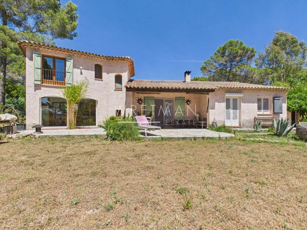 Maison à FAYENCE