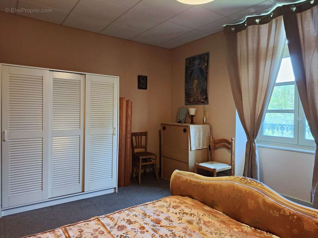 Maison à TESSY-SUR-VIRE