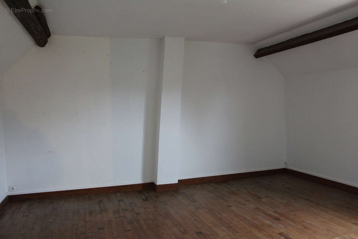 Maison à MORVILLIERS