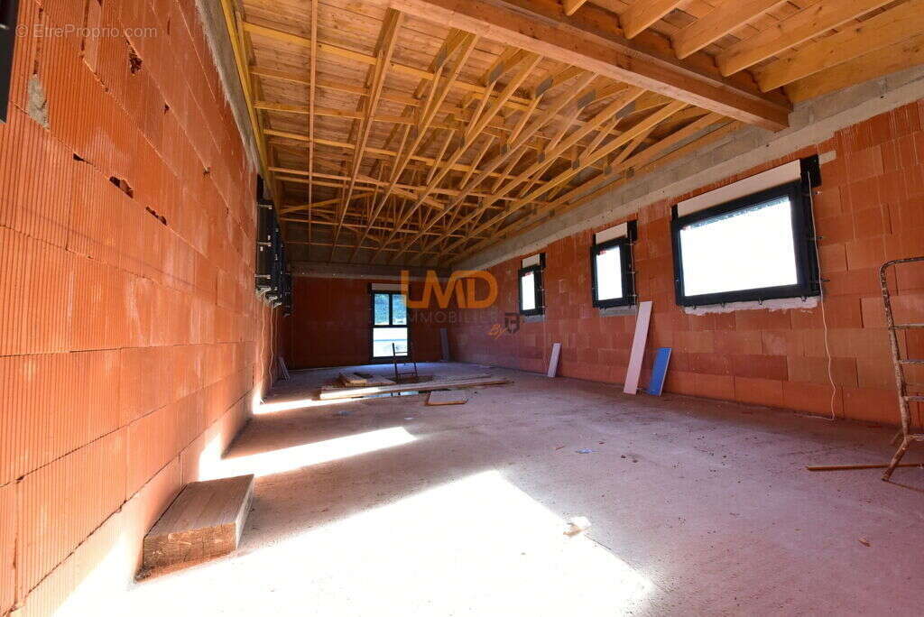 Maison neuve à terminer - photo 5