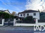 Photo 1 - Maison à CHEVANNES