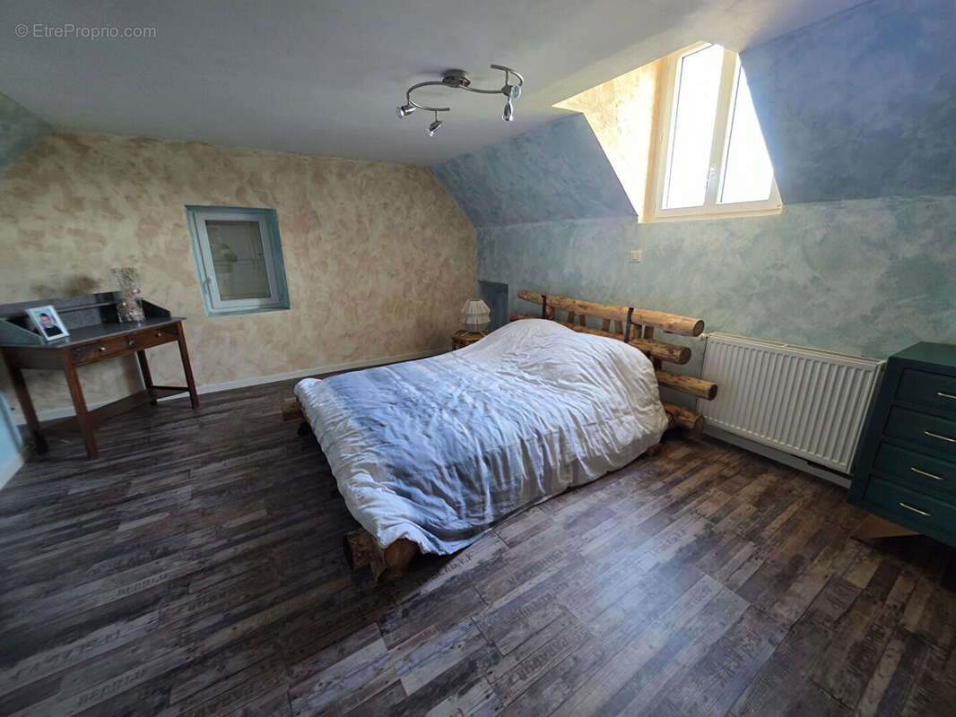 Maison à SAINT-SAUVEUR