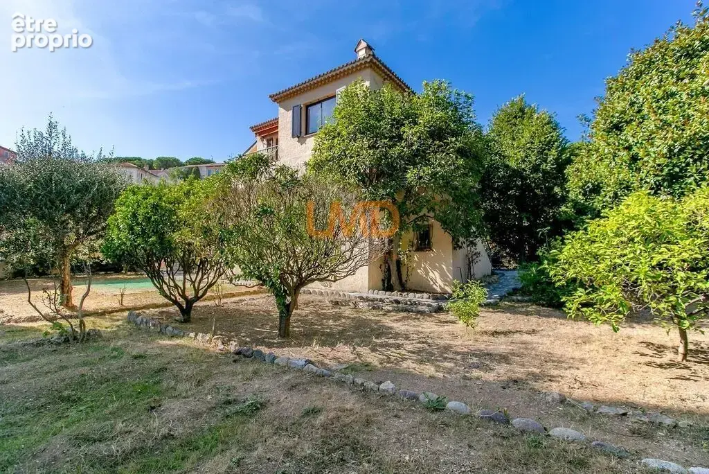 Villefranche sur Mer,  Villa Provençale de 160m2 , Terrain de 10 - photo 15