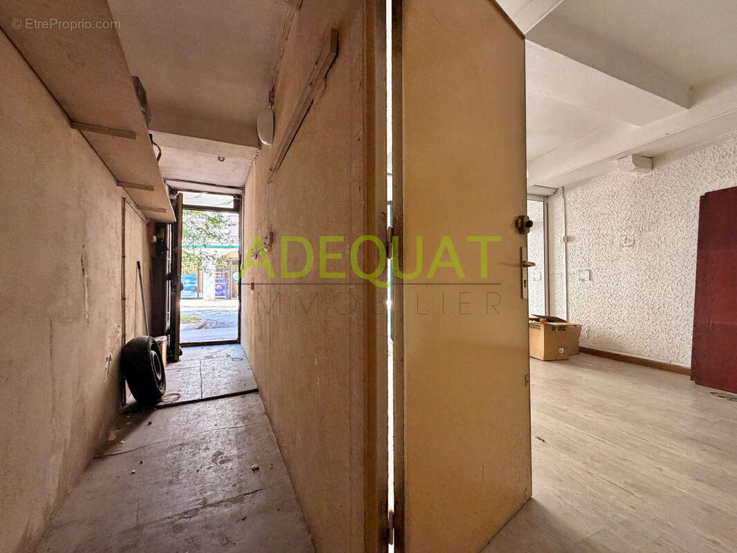 Ideal investisseurs et marchands de biens - immeuble avec combles amenageables et cave - photo 2