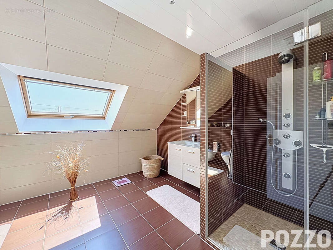 Maison Saint Martin De Brehal 10 pièces 347 m2 - photo 16