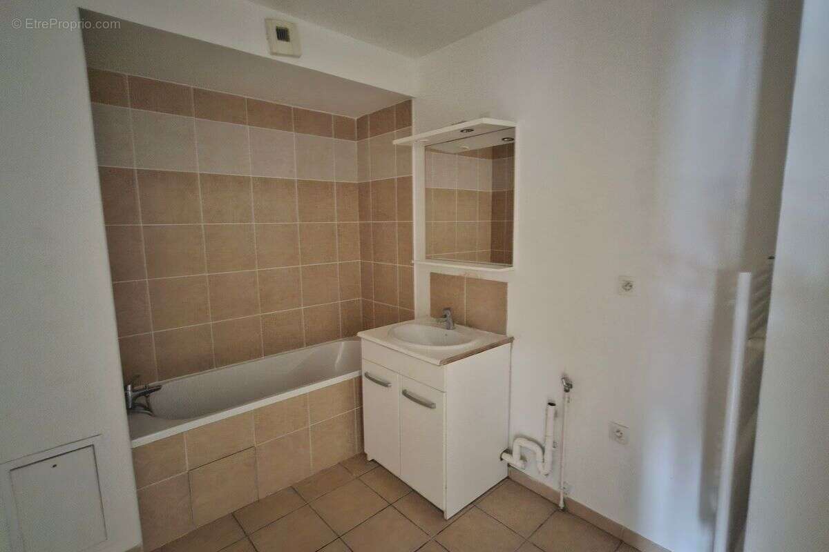 Appartement à RILLIEUX-LA-PAPE