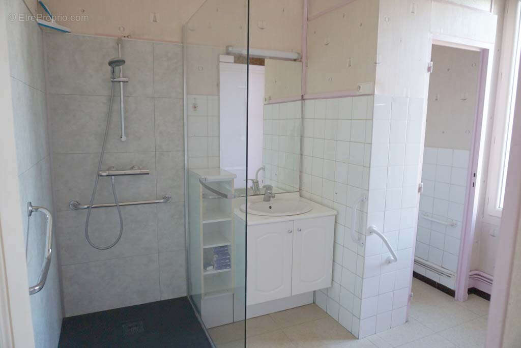 Appartement à PARAY-LE-MONIAL