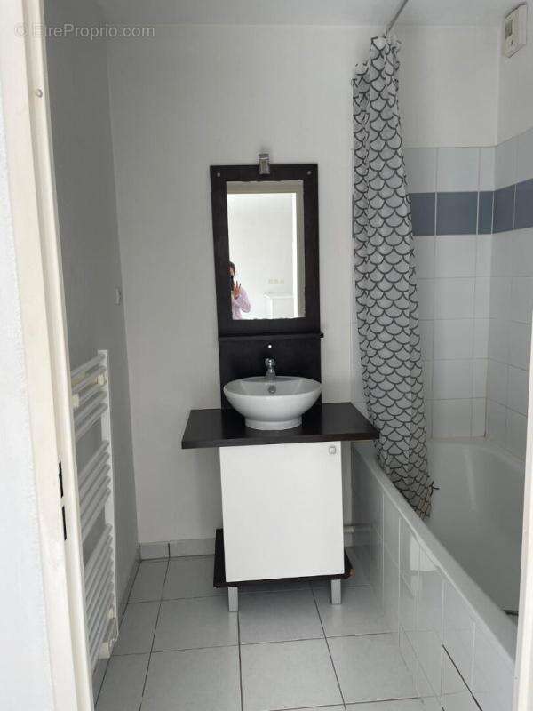 Appartement à PAREMPUYRE