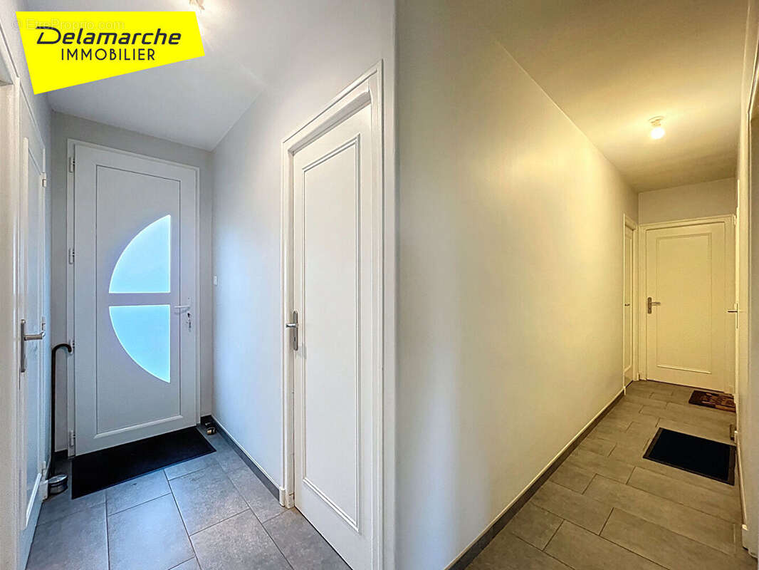 A vendre Maison Gavray  4 pièce(s) proche des commodités avec constructible. - photo 13