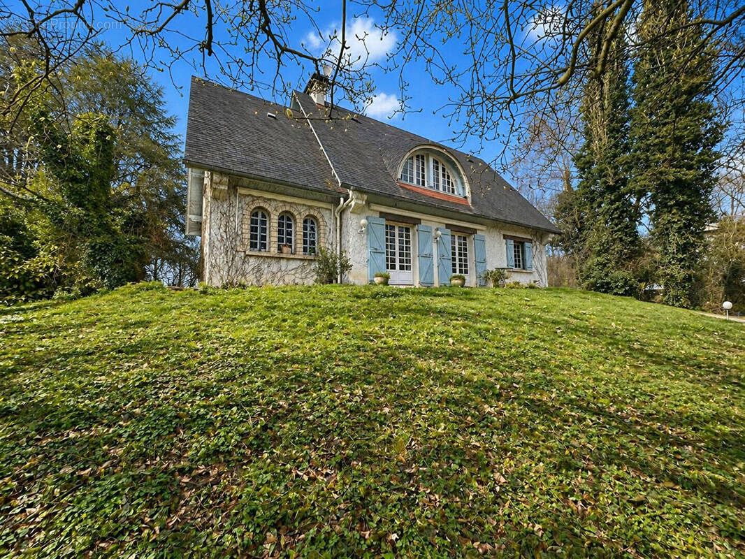 Maison à LOUBAJAC