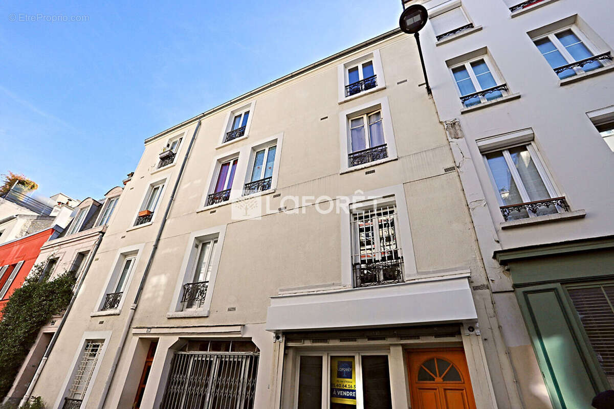 Appartement à PARIS-14E