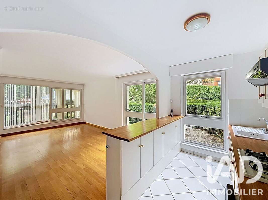 Appartement 69 m² à Le Chesnay  - photo 2