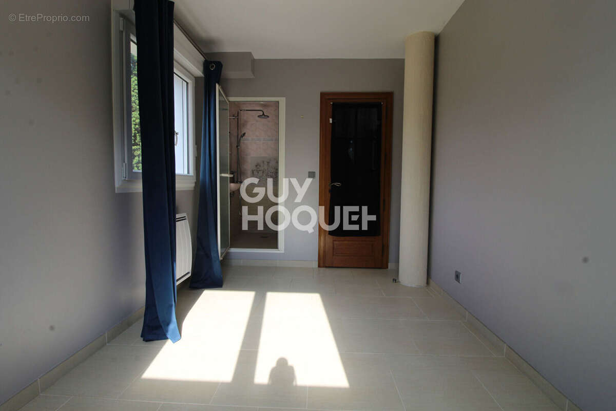 Maison à VERNEUIL-L&#039;ETANG