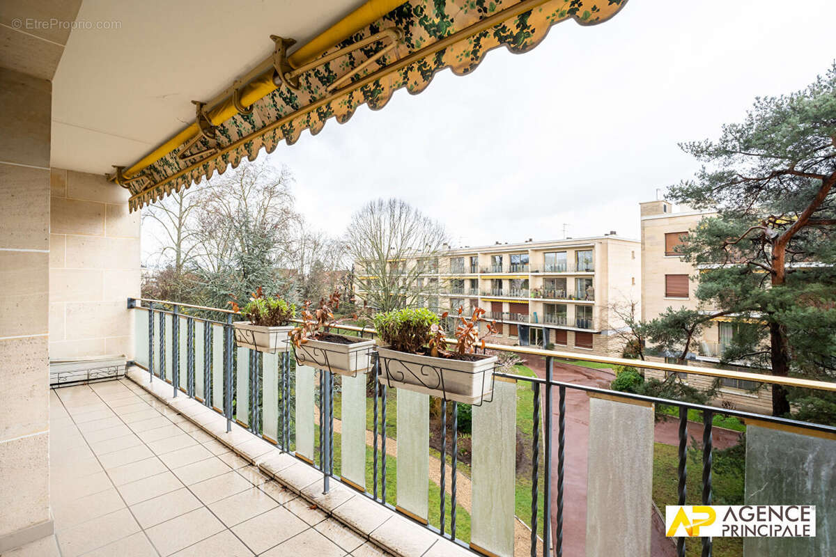 Appartement à MAISONS-LAFFITTE