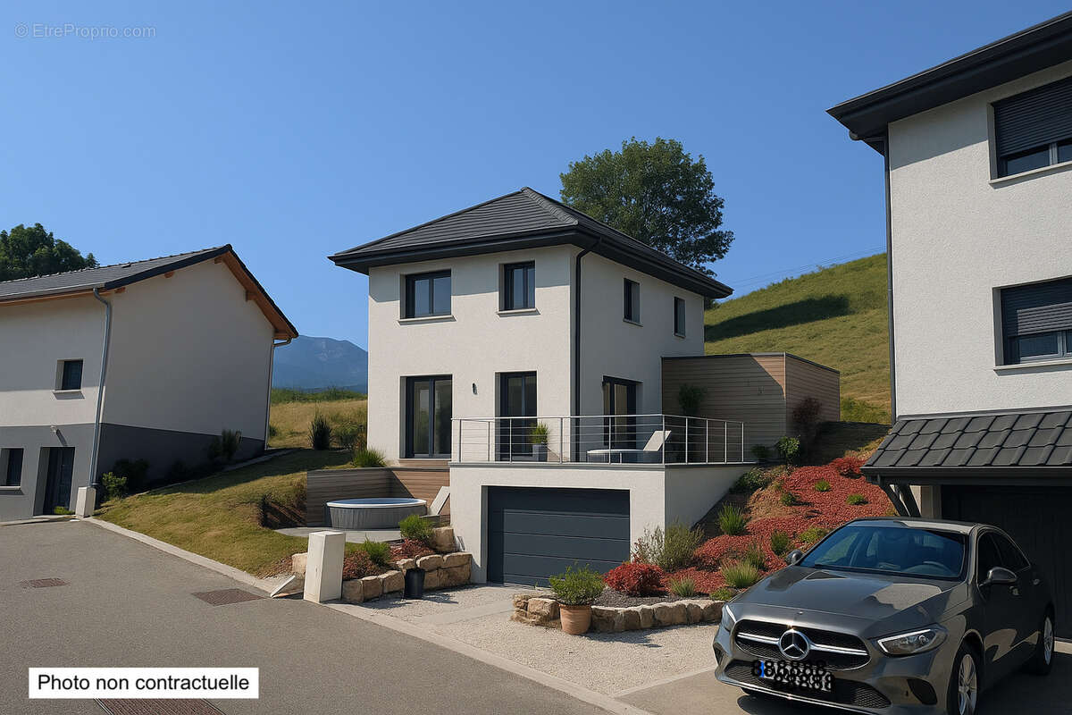 Terrain à SAINT-CASSIN