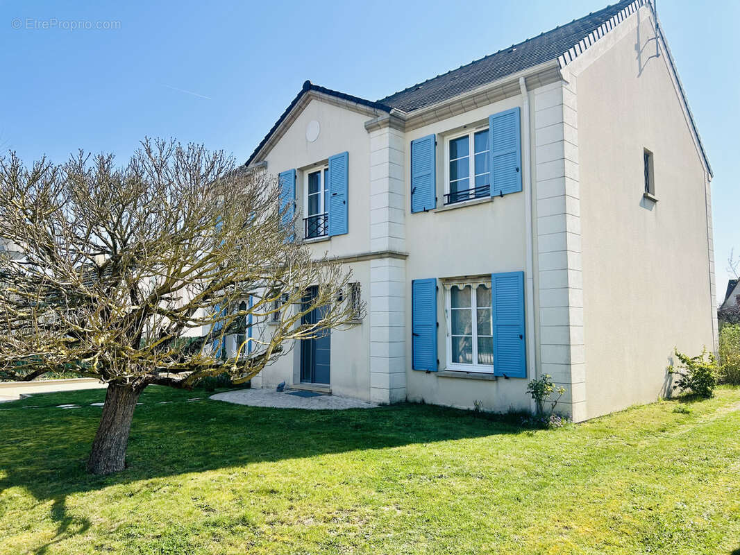 Maison à LORRIS