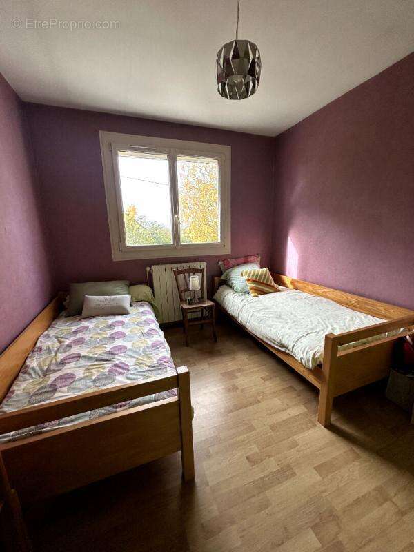 Maison à VARENNES-VAUZELLES