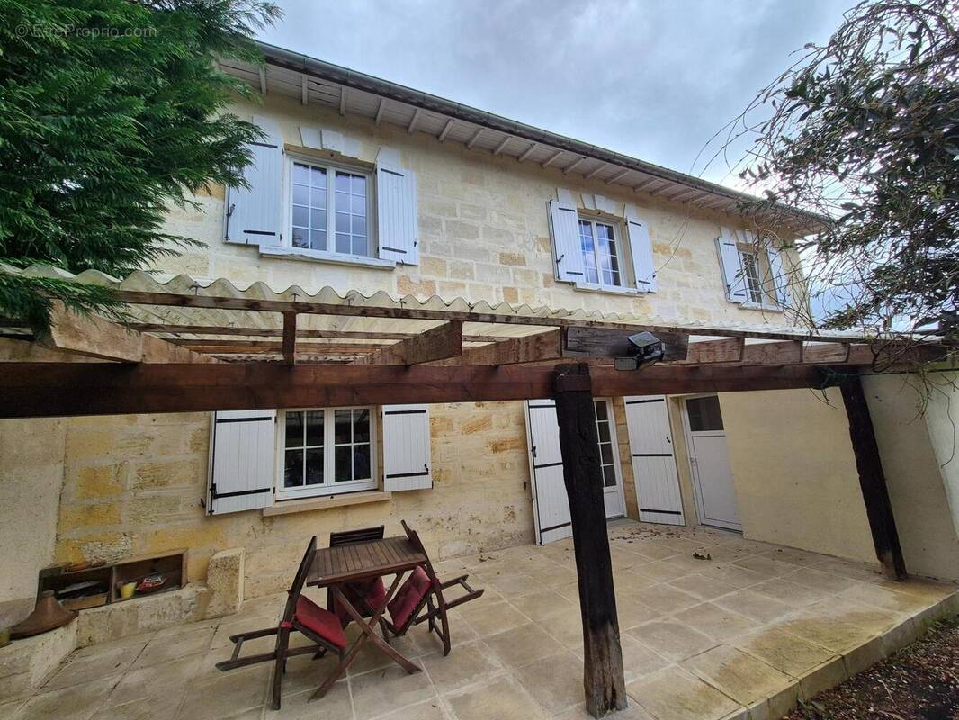 Photo 1 - Maison à AMBARES-ET-LAGRAVE