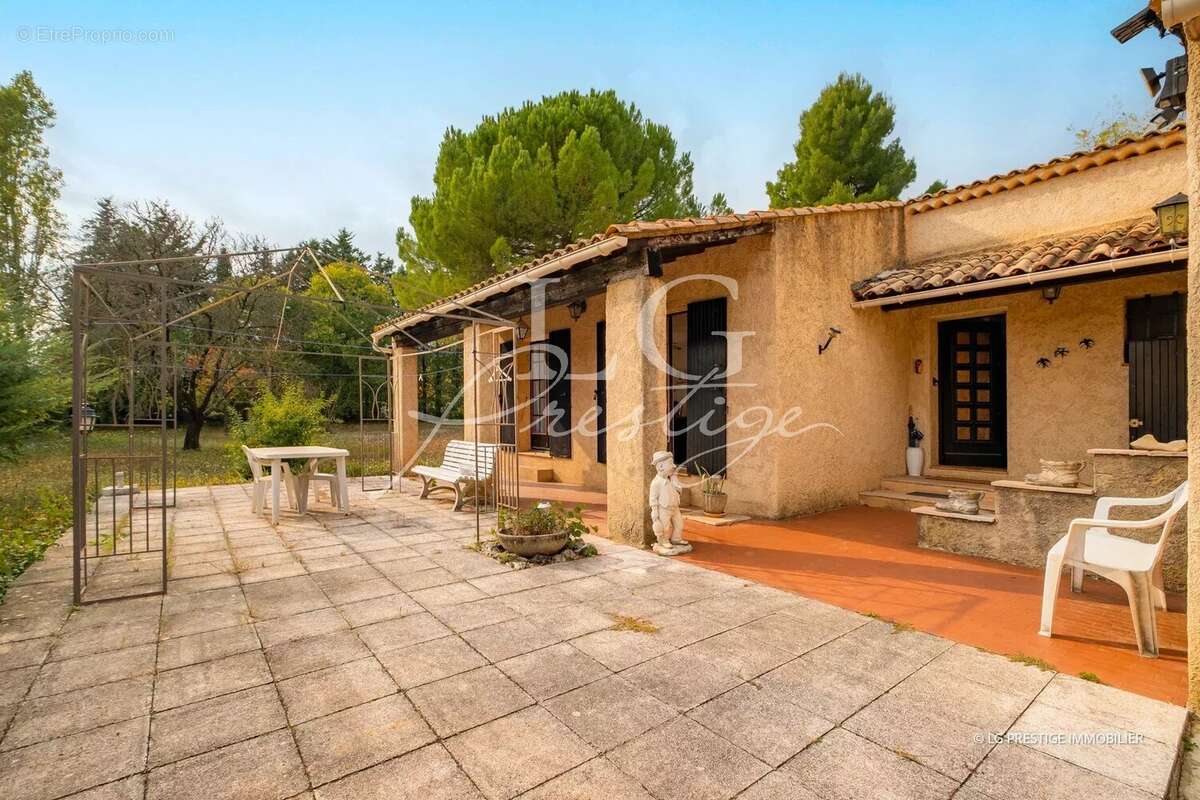 Maison à CALLIAN