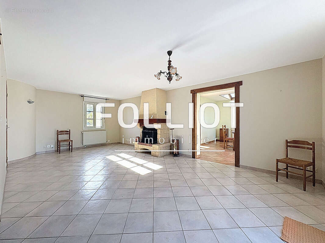 Maison à SAINT-AUBIN-DES-PREAUX