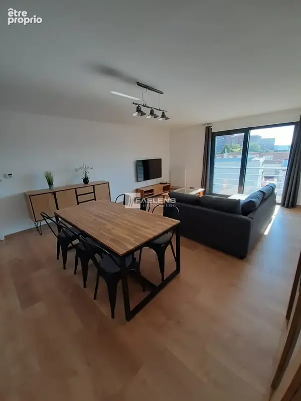 Appartement 5 pièces 114 m² à vendre à Lille (59000) - photo 2