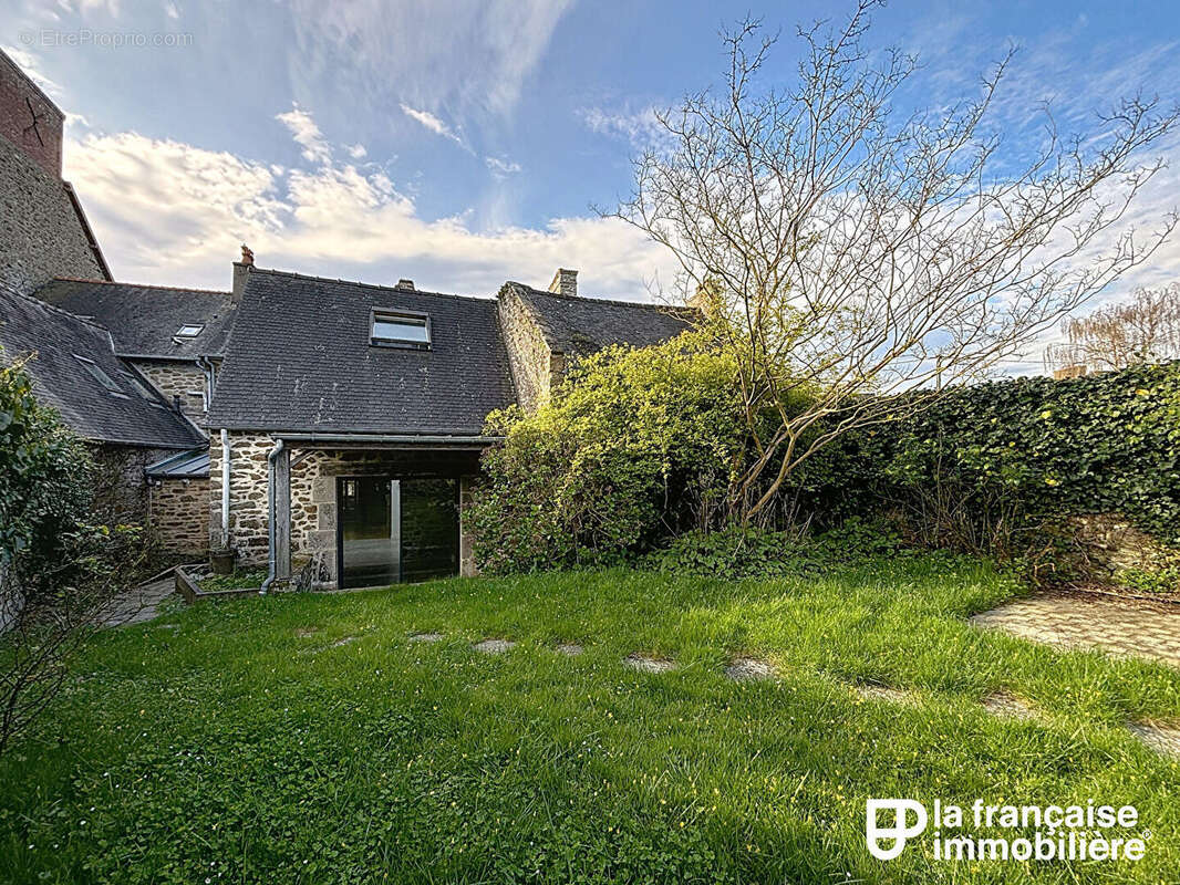 Maison à SAINT-BRIAC-SUR-MER