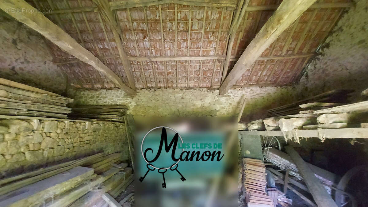 Maison à LAURIERE
