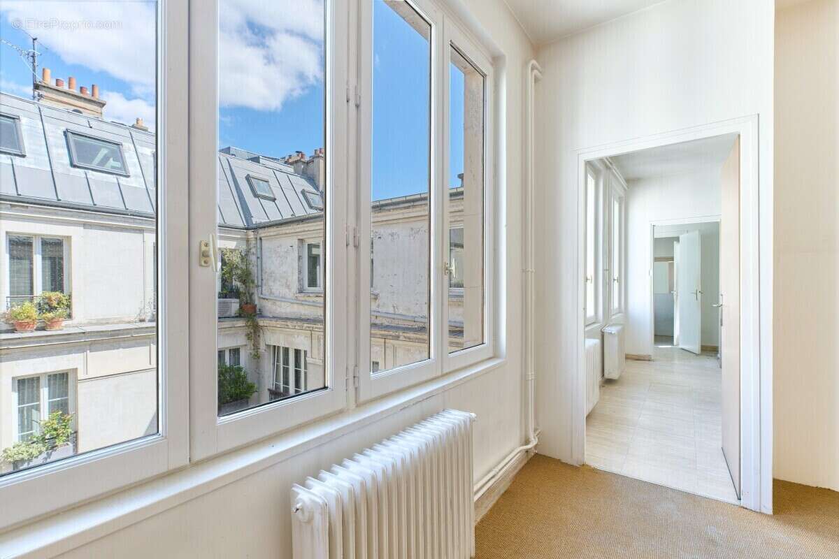 Commerce à PARIS-3E