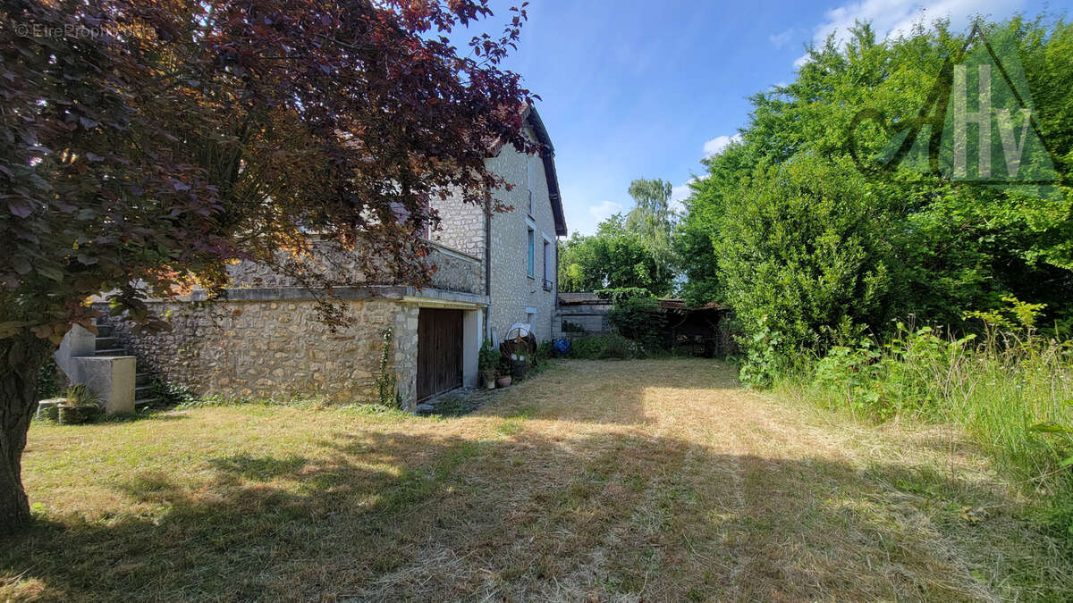 Maison à BRAY-SUR-SEINE