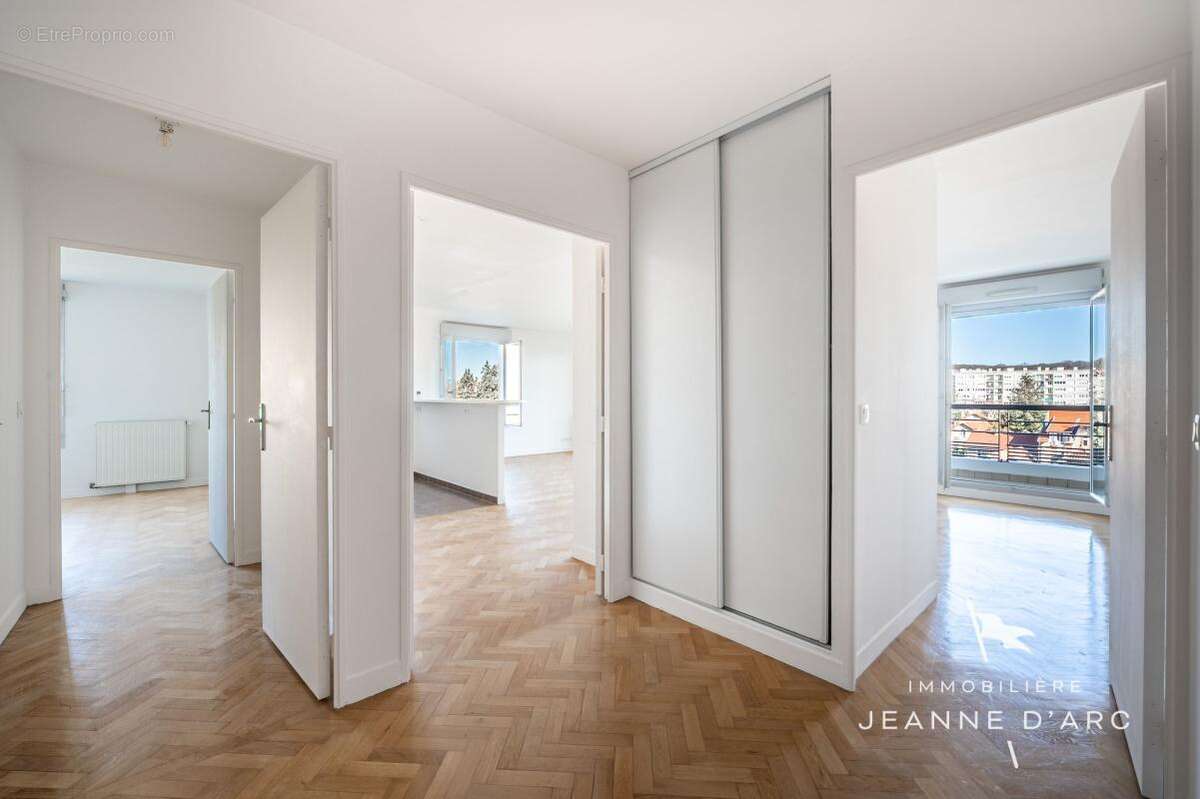 Appartement à VERSAILLES