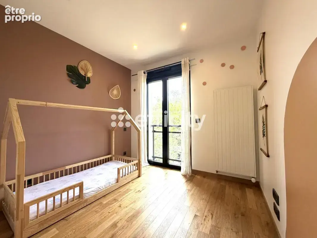 Maison 110 m² à Noisy-Le-Grand  - photo 7