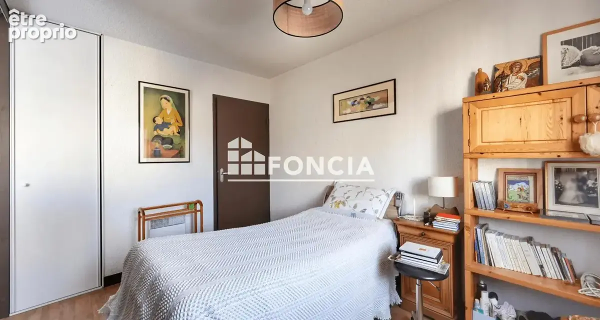 Investissement locatif  – Résidence Seniors - Voiron (38500) _ LMNP / LMP – Location meublée en résidence avec services  - Gesti - photo 2