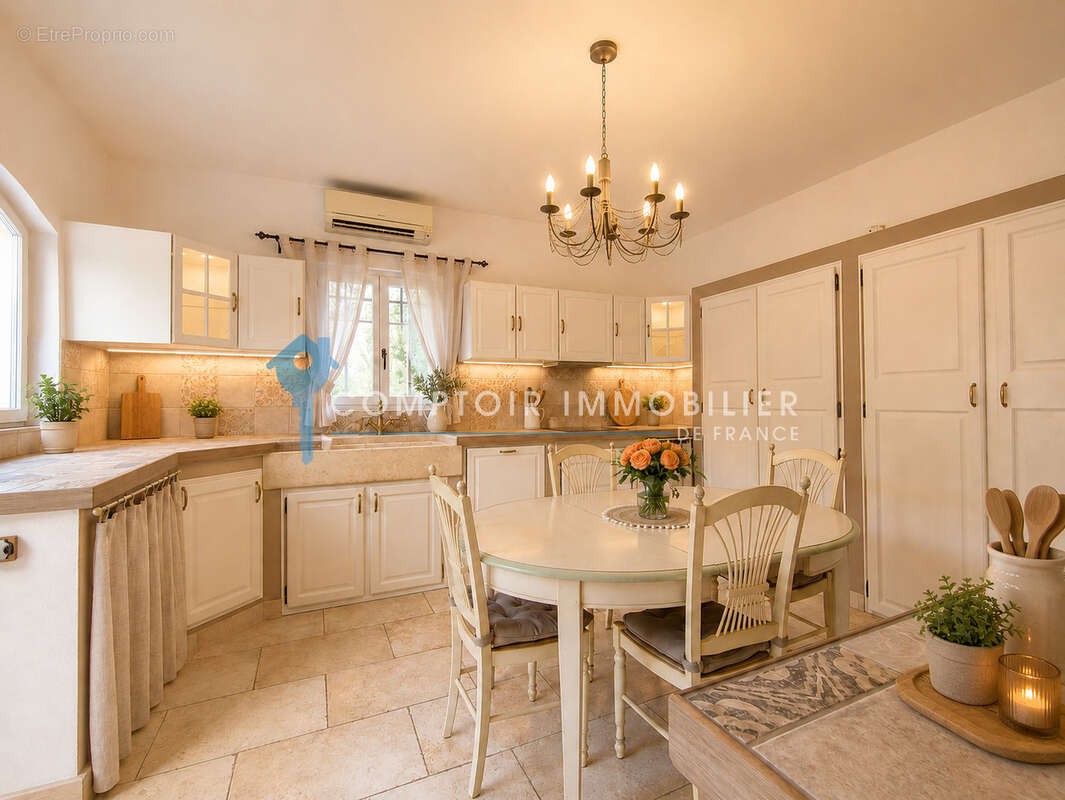 St remy de provence dpt (13)  a vendre propriete de 380m2 8 chambres , 2 piscines - photo 4