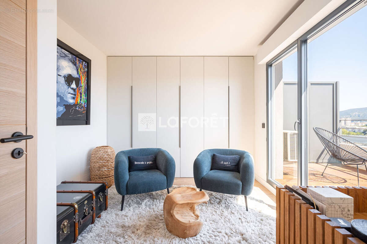 Appartement à MARSEILLE-12E