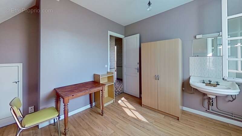 Maison à VEZIN-LE-COQUET