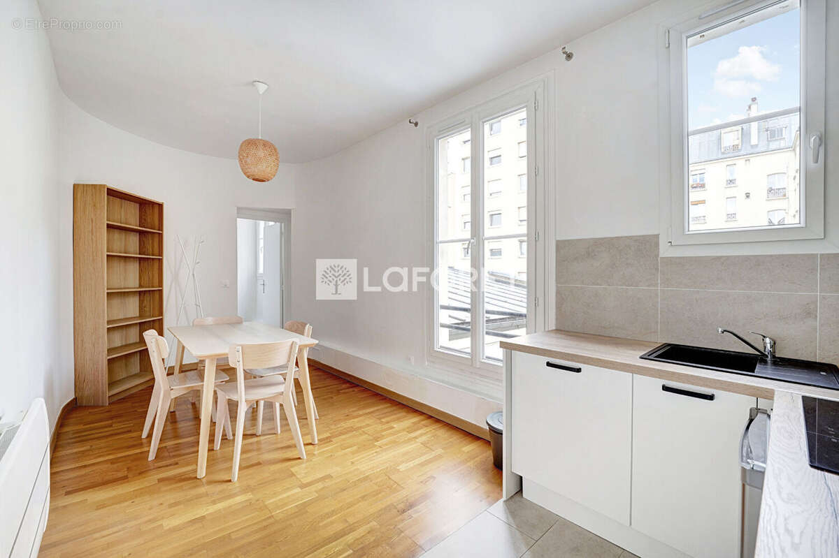 Appartement à PARIS-11E