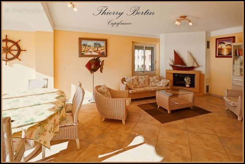 Appartement à FREJUS