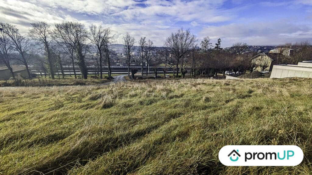 Terrain à SAINT-GERMAIN-LAPRADE