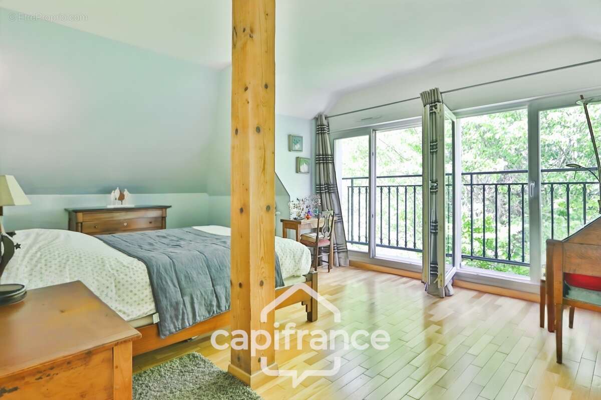 Maison familiale à vendre 7 pièces GARCHES (92) - photo 15