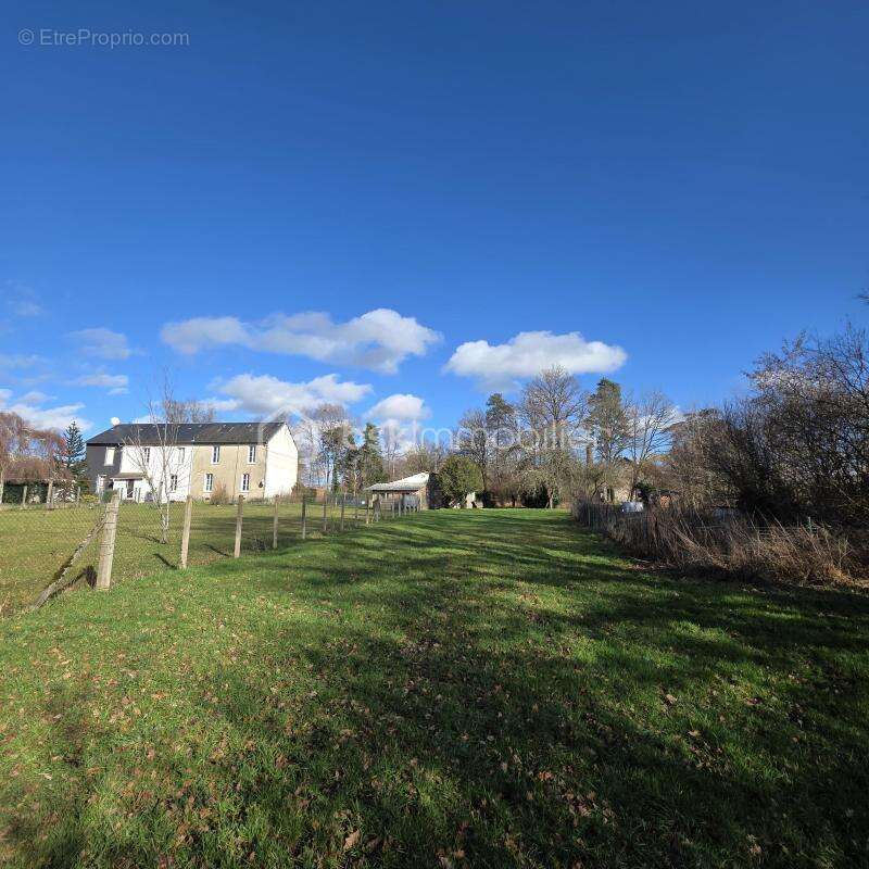 Exclusif, et à saisir … Maison de 104 m2 habitable en excellent état et sur un terrain de 1180 m2 environ plus dépendance de 32  - photo 19